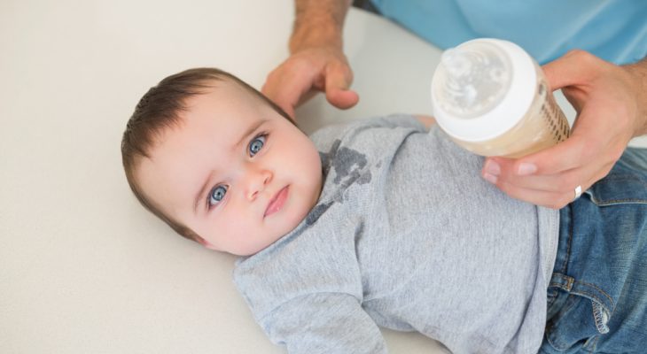 Poți oferi copilului tău lapte praf de la naștere?