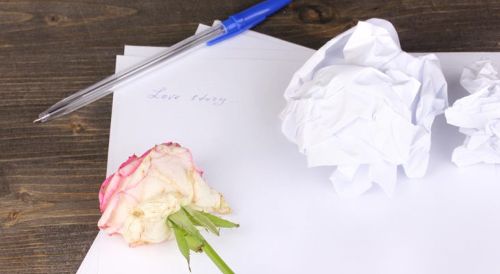 Omagiul final: sfaturi pentru a scrie un discurs de comemorare