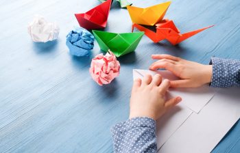 Idei de activități creative pentru zilele ploioase