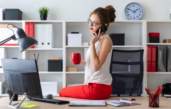 Cum să îți îmbunătățești postura cu exerciții zilnice