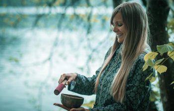 Cum să îți creezi o viață plină de sens prin spiritualitate