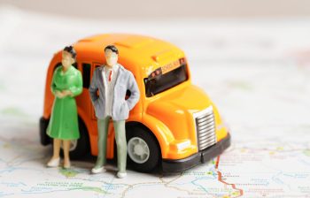 Transportul sustenabil în timpul vacanțelor: ce opțiuni ai