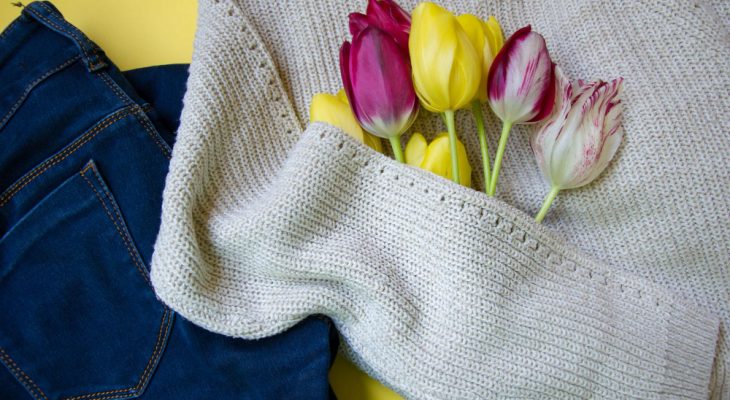 Cum să porți corect hainele cu imprimeu floral
