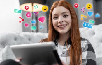 Cum să îți optimizezi strategia de social media pentru a ajunge la mai mulți clienți Cum să îți optimizezi strategia de social media pentru a ajunge la mai mulți clienți