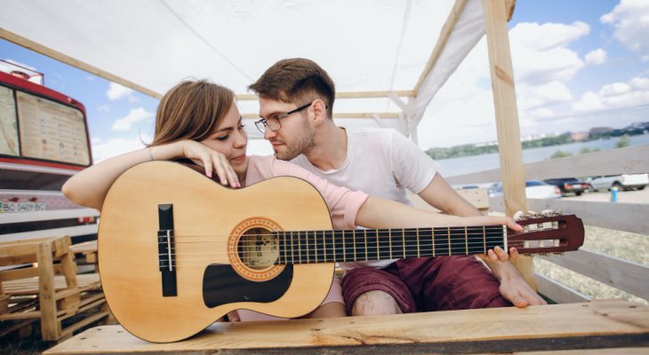 Destinații ideale pentru iubitorii de muzică și festivaluri