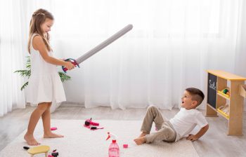 Activități distractive de făcut în casă alături de copii