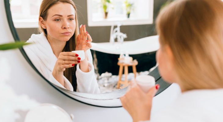 De ce sănătatea pielii începe și cu protecție, nu doar cu îngrijire cosmetică