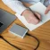 Cum să alegi un power bank bun fără să te lași impresionat de cifre enorme